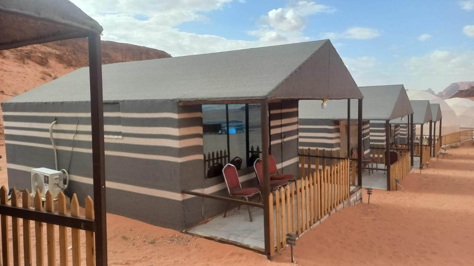 Al Raha Luxury Camp Hotel Wadi Rum Exterior foto