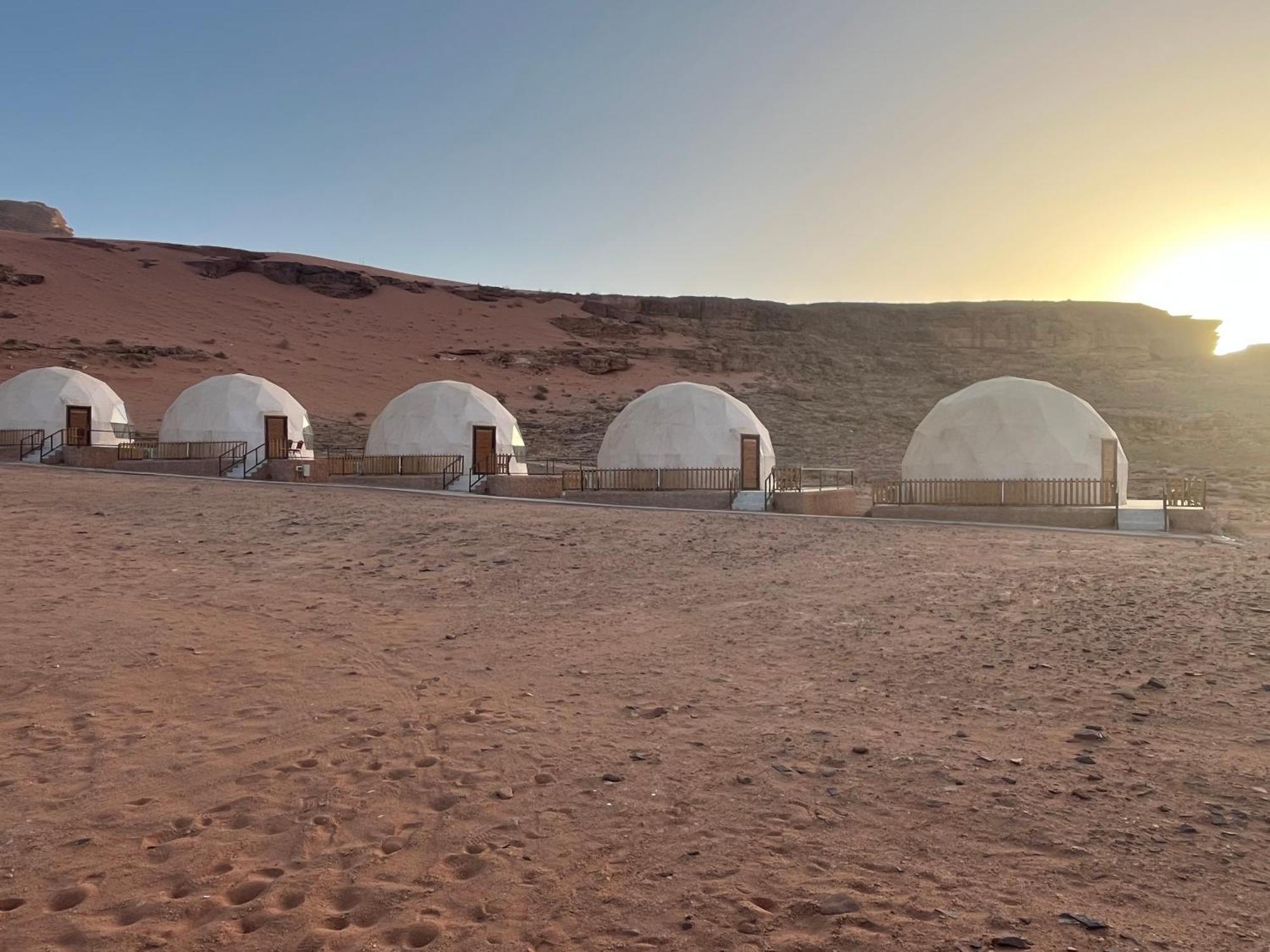 Al Raha Luxury Camp Hotel Wadi Rum Exterior foto