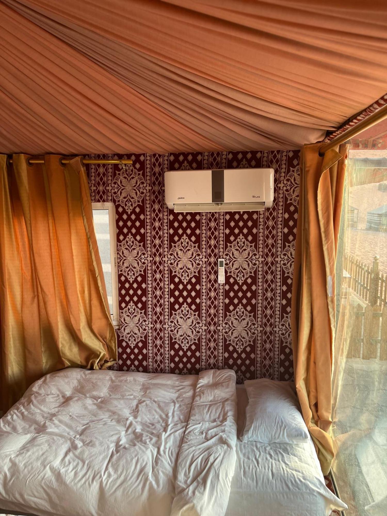 Al Raha Luxury Camp Hotel Wadi Rum Exterior foto
